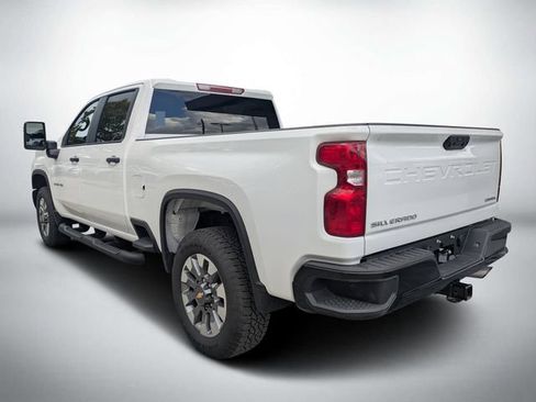 Used 2025 Chevrolet Silverado 2500 Custom w/ Custom Convenience Package AWD/4WD image 6