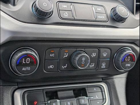 Used 2023 GMC Acadia SLE w/ Driver Convenience Package image 16