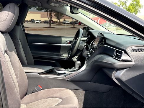 Used 2023 Toyota Camry LE w/ Convenience Package FWD image 6