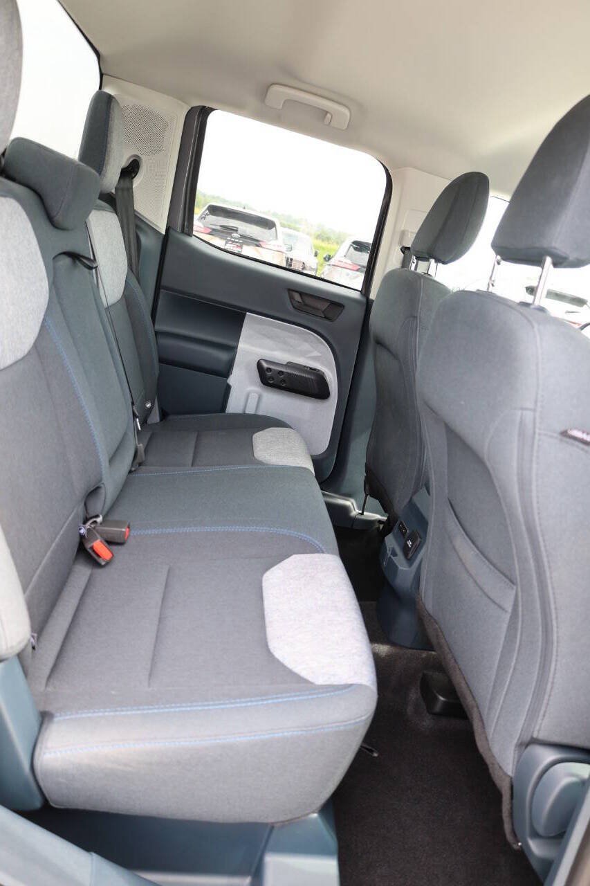 Used 2025 Ford Maverick XLT w/ XLT Luxury Package AWD/4WD image 16