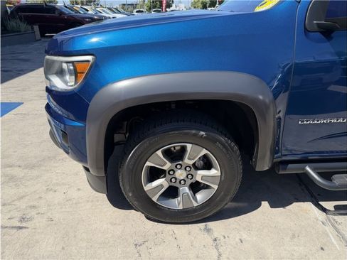 Used 2019 Chevrolet Colorado Z71 AWD/4WD image 11