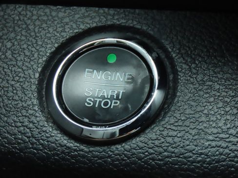 Used 2019 Ford Expedition XLT w/ Equipment Group 202A image 32