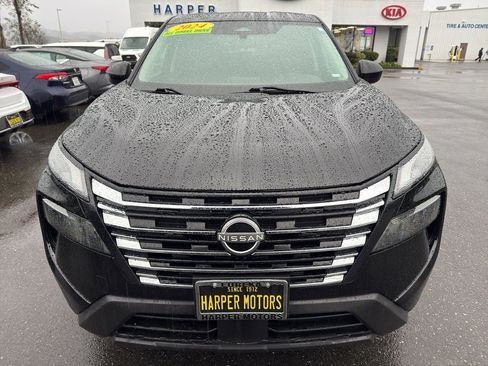 Used 2024 Nissan Rogue SV image 8