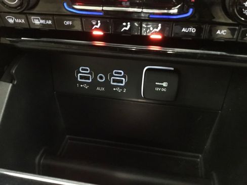 Used 2023 Jeep Grand Cherokee Limited w/ Trailer Tow Prep Group (B) image 29