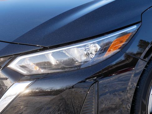 Certified 2025 Nissan Sentra SV image 16