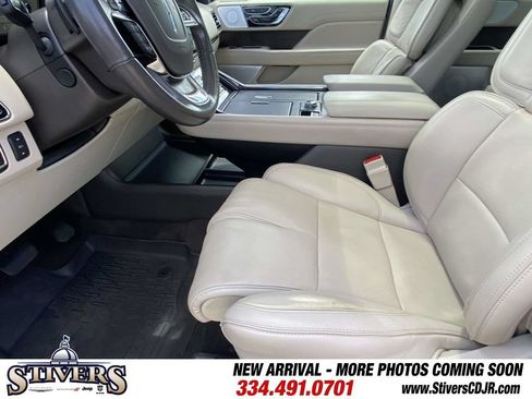 Used 2018 Lincoln Navigator L Reserve w/ Technology Package AWD/4WD image 49