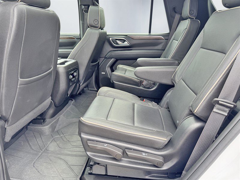 Used 2023 Chevrolet Tahoe Premier w/ Premium Package 2 AWD/4WD image 26