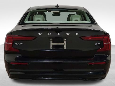 Used 2024 Volvo S60 B5 Plus FWD image 4