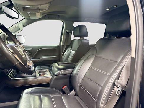 Used 2019 GMC Sierra 2500 Denali AWD/4WD image 17