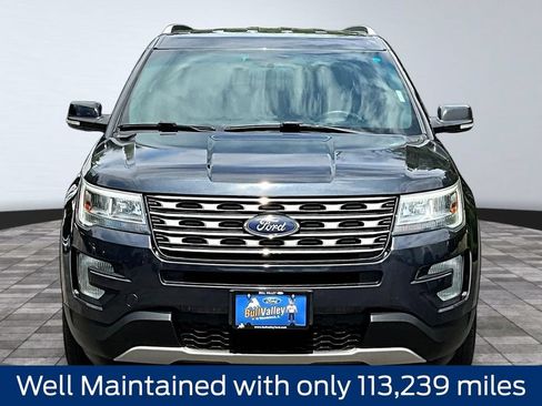 Used 2017 Ford Explorer XLT AWD/4WD image 2