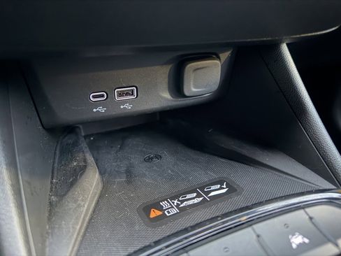 Used 2024 Buick Envista Sport Touring w/ Convenience I Package image 28