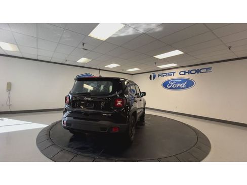 Used 2021 Jeep Renegade Sport AWD/4WD image 9
