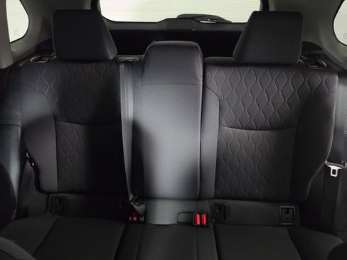 Used 2023 Toyota Corolla Cross LE image 16