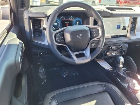 New 2025 Ford Bronco Outer Banks w/ Sasquatch Package image 33