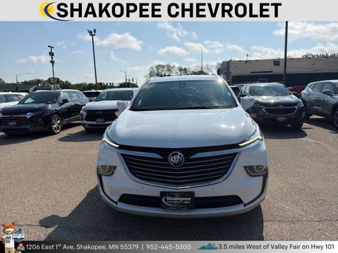Used 2022 Buick Enclave Premium AWD/4WD image 2