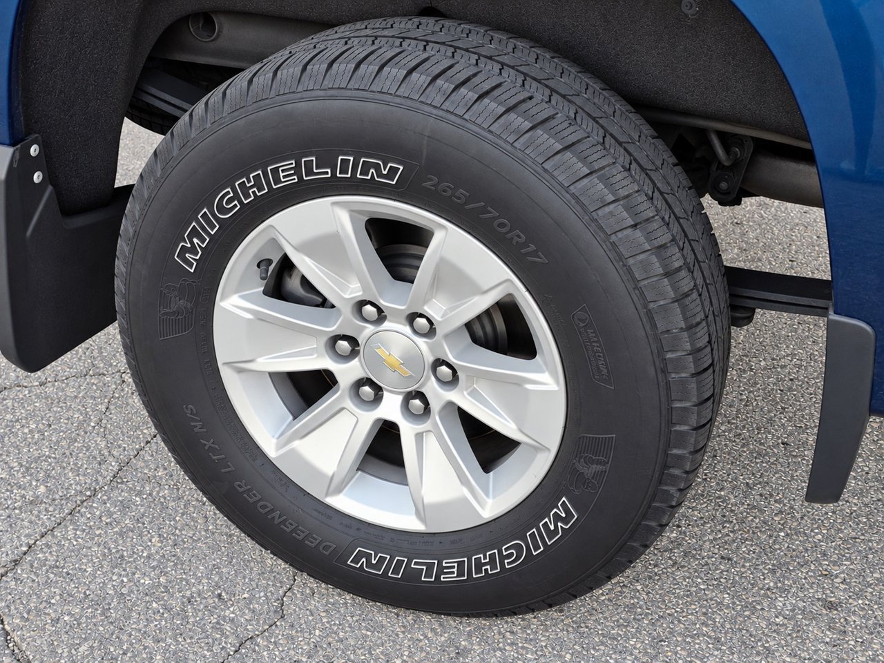 Used 2021 Chevrolet Silverado 1500 LT w/ Bed Protection Package AWD/4WD image 11