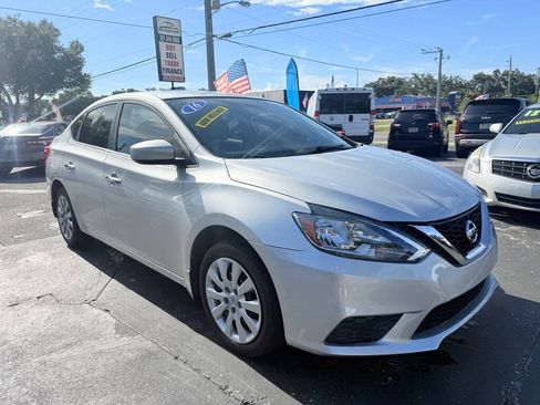 Used 2016 Nissan Sentra S FWD image 1