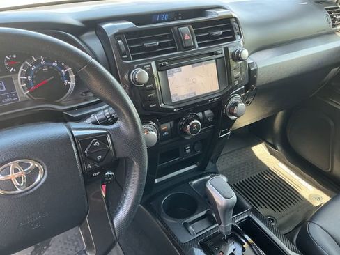 Used 2019 Toyota 4Runner TRD Off-Road Premium AWD/4WD image 26