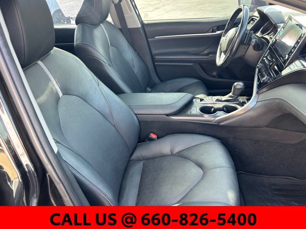 Used 2021 Toyota Camry XSE FWD image 6