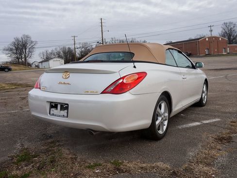 Used 2006 Toyota Solara SLE image 3