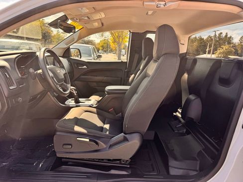 Used 2022 Chevrolet Colorado LT w/ Fleet Safety Package image 30