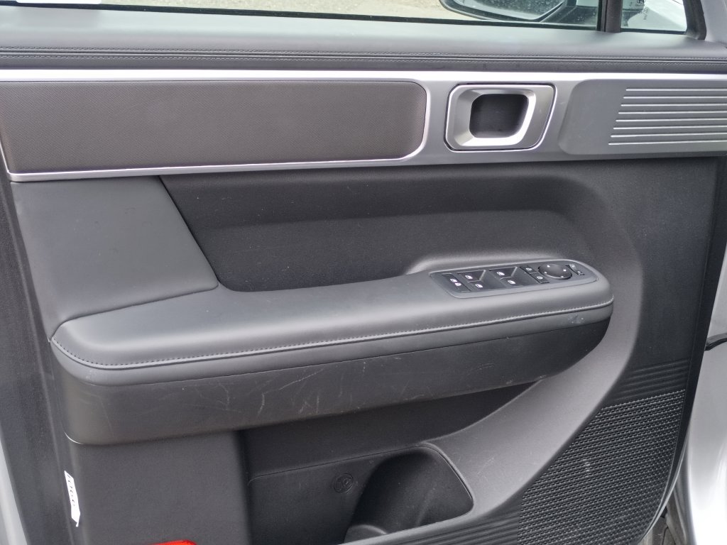 Certified 2025 Hyundai Santa Fe SEL AWD/4WD image 15