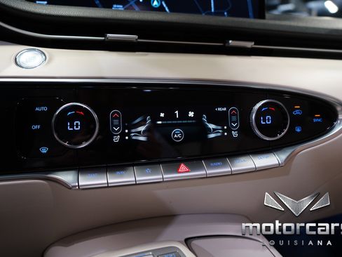 Used 2022 Genesis GV70 2.5T image 39