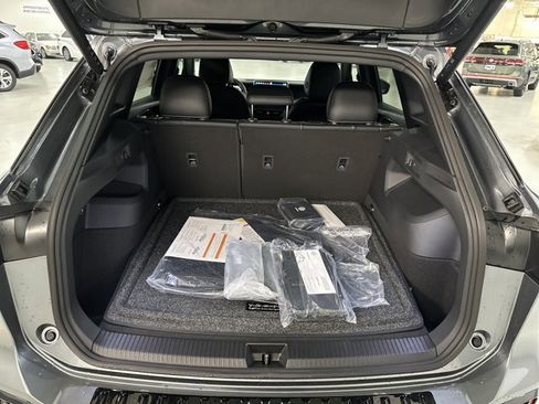 New 2026 Volkswagen Tiguan SE R-Line image 12