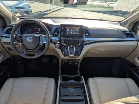 Certified 2023 Honda Odyssey Elite image 12
