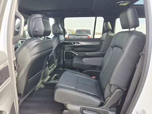 New 2026 Jeep Grand Wagoneer Limited AWD/4WD image 13