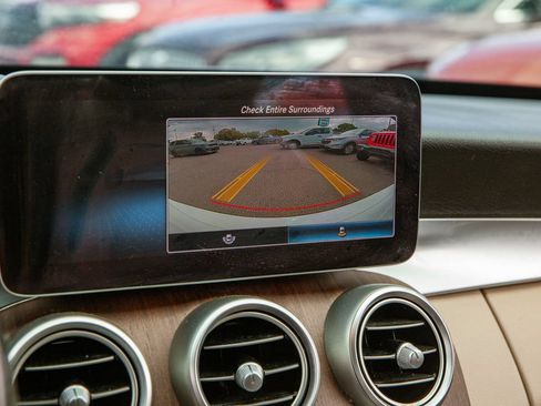 Used 2019 Mercedes-Benz C 300 Sedan image 14