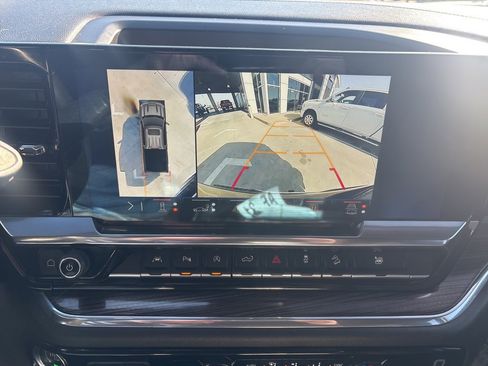 Used 2024 Chevrolet Silverado 1500 LT image 10