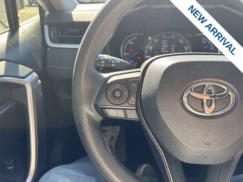 Used 2023 Toyota RAV4 AWD Hybrid image 21