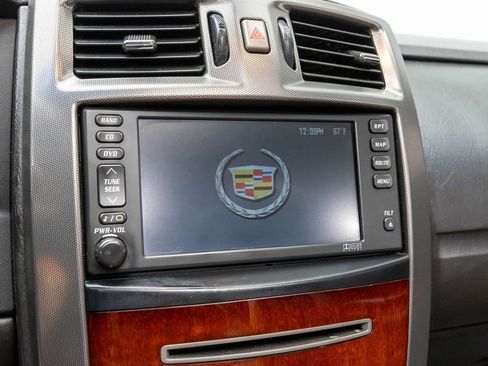 Used 2007 Cadillac XLR RWD image 29