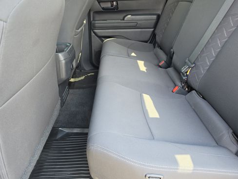 Certified 2024 Toyota Tacoma SR5 AWD/4WD image 10