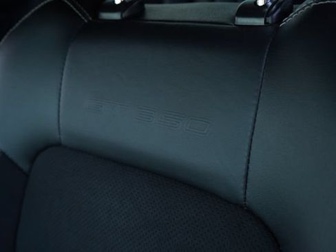 Used 2016 Ford Mustang Shelby GT350 w/ Technology Package RWD image 28