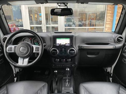 Used 2017 Jeep Wrangler Unlimited Sport image 28