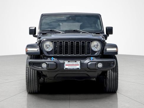 Used 2024 Jeep Wrangler Unlimited AWD/4WD image 8