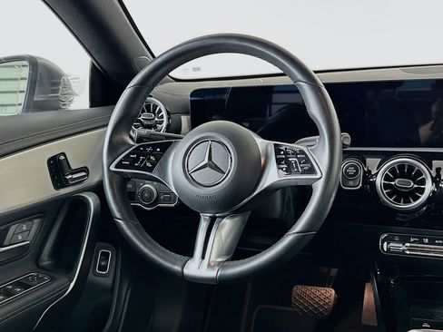 Used 2025 Mercedes-Benz CLA 250 4MATIC image 18