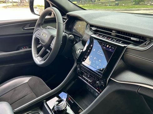 Certified 2023 Jeep Grand Cherokee L Laredo image 34