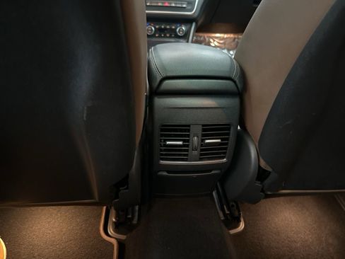 Used 2017 Mercedes-Benz GLA 250 image 24