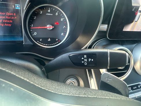 Used 2022 Mercedes-Benz GLC 300 image 26