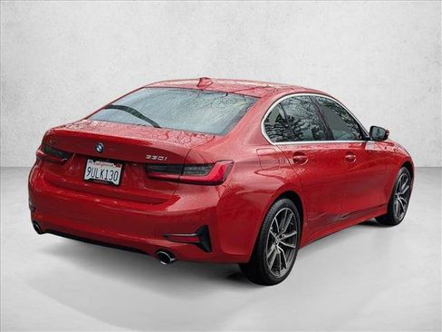 Certified 2021 BMW 330i xDrive Sedan w/ Convenience Package image 5