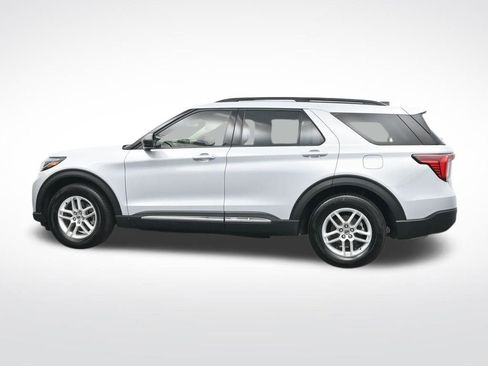 Used 2025 Ford Explorer Active image 9