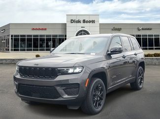 New 2025 Jeep Grand Cherokee Altitude video 2