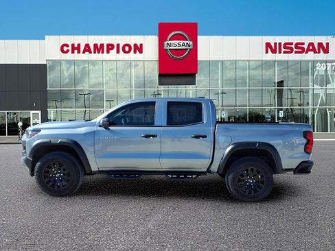 Used 2024 Chevrolet Colorado Trail Boss w/ Technology Package image 4