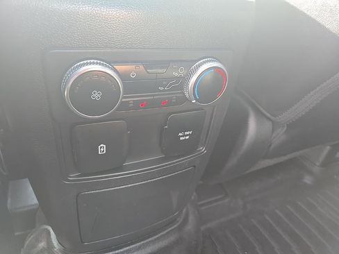 Used 2023 Ford Explorer Platinum w/ Technology Package image 26