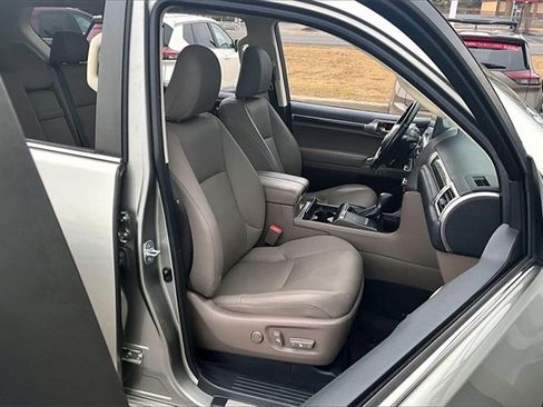 Used 2022 Lexus GX 460 Premium image 30