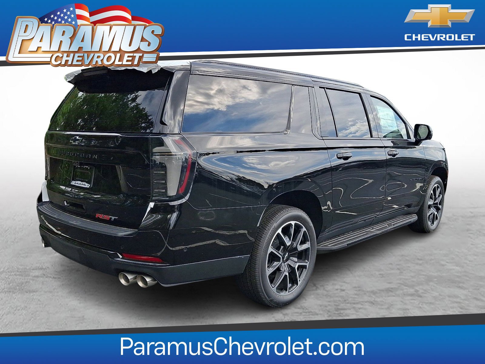 New 2026 Chevrolet Suburban RST w/ Advanced Technology Package AWD/4WD image 4