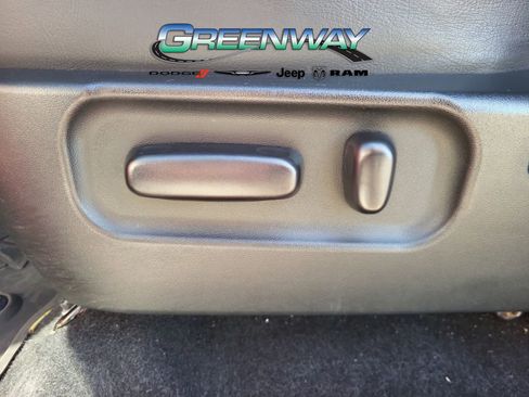 Used 2022 Toyota Tacoma TRD Sport w/ TRD Premium Sport Package image 18